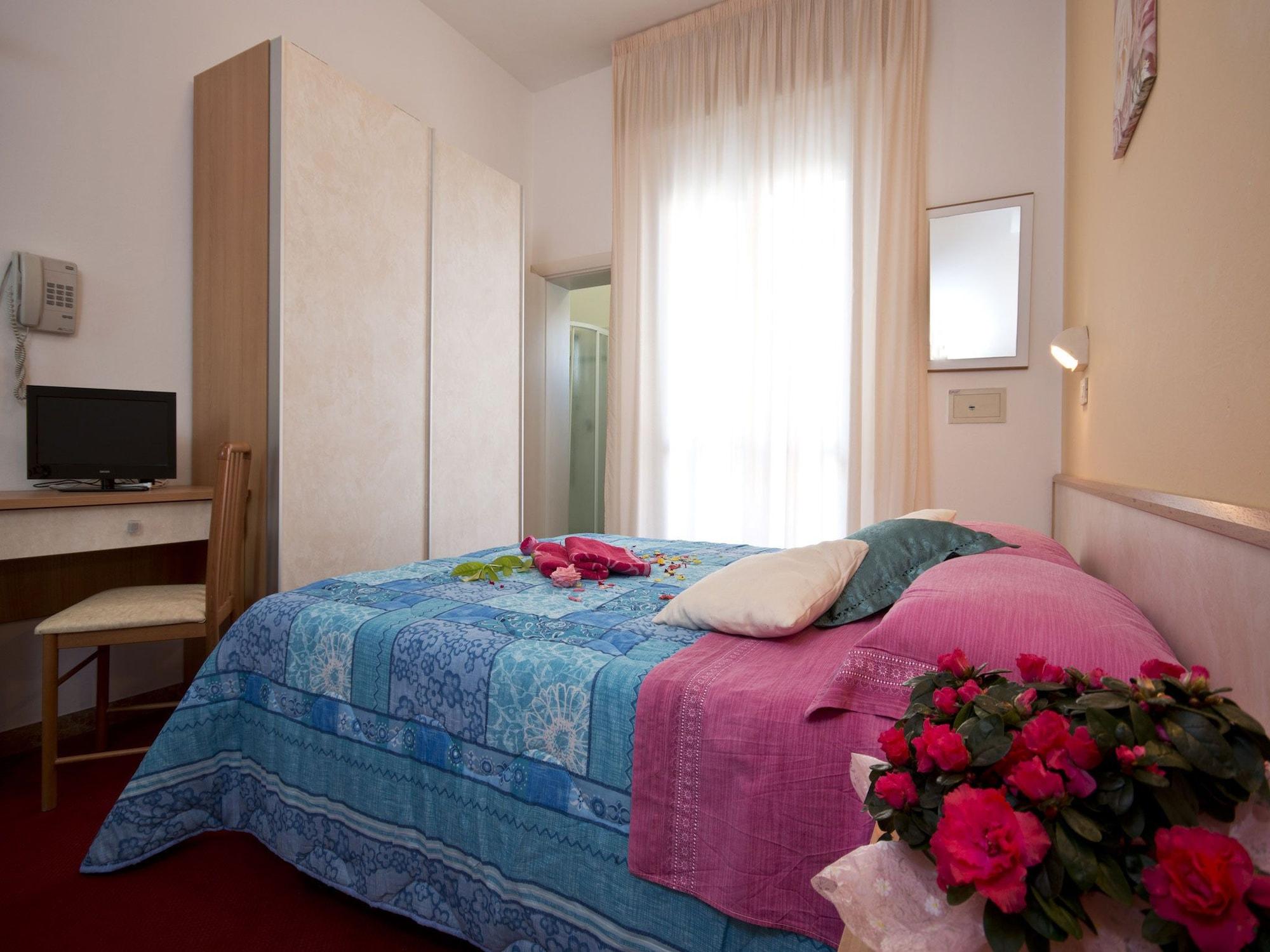 Villa Silvie Rose Cesenatico Exteriör bild